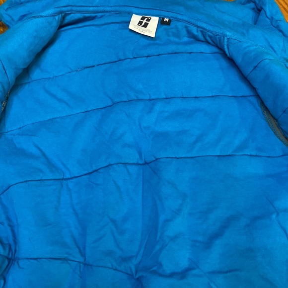 Forum Snowboarding Hoodie Vest - Picture 8 of 11